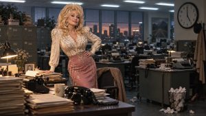 Dolly Parton’s “9 to 5” Meaning: Work, Power and Ambition